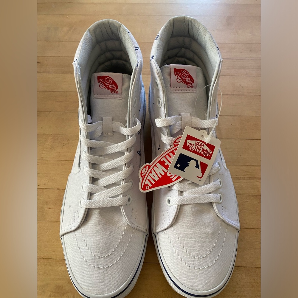 Brand new inbox LA Dodgers vans high top size 8 1/2 men’s or 10 women’s